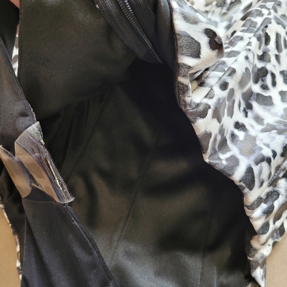 PRETTY LITTLE THING Leopard Faux leather strapless Body Suit | New ! - Picture 6 of 10